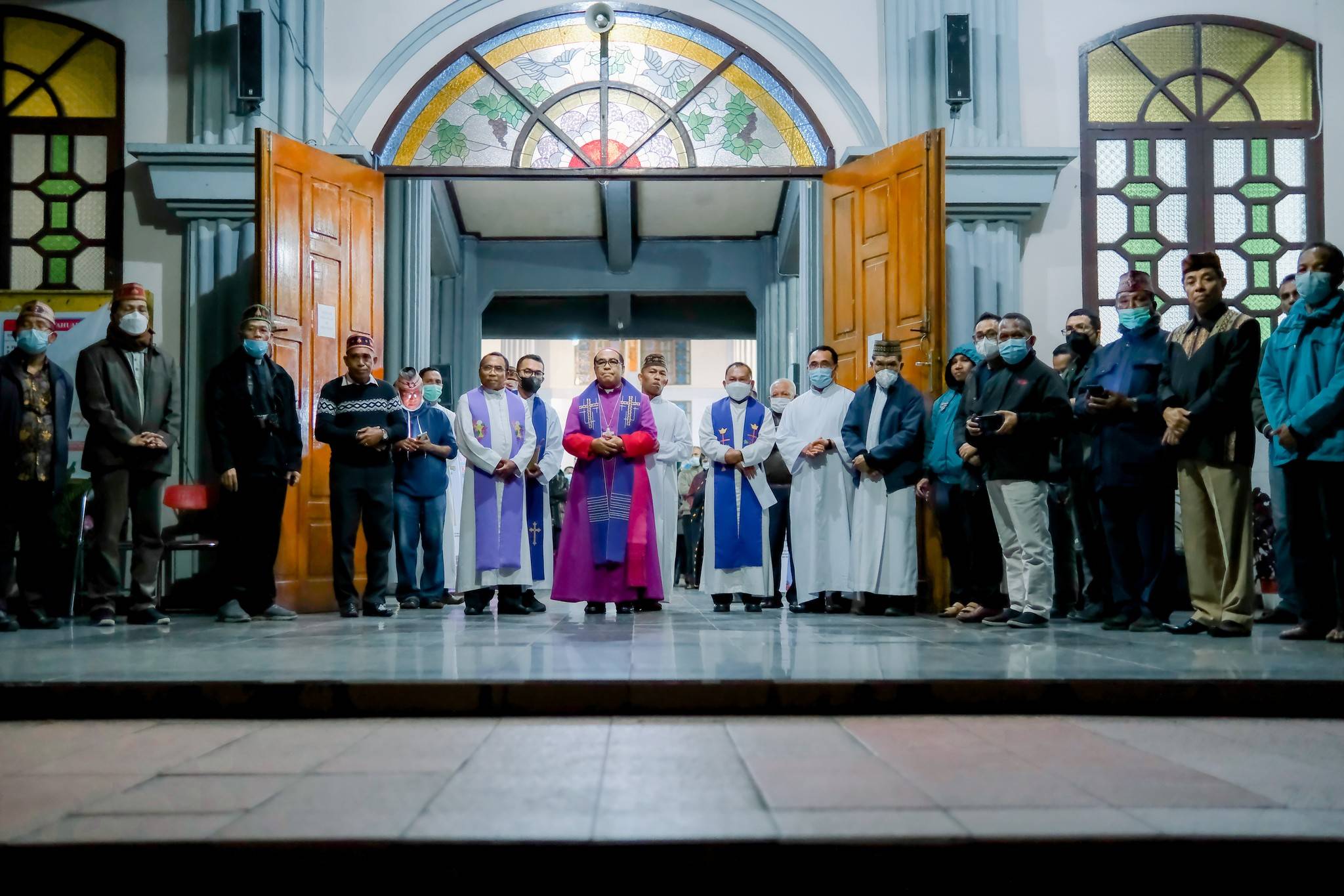 Ibadat Penerimaan Jenazah Alm. Mgr. Hubertus Leteng